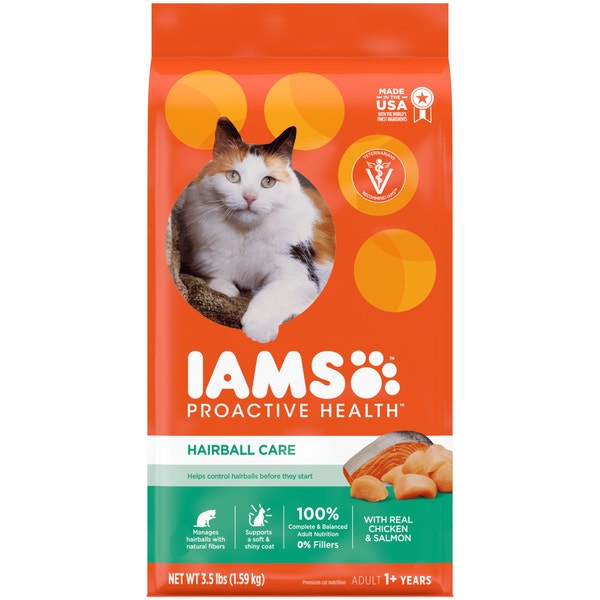 IAMS PROACTIVE HEALTH Hairball Care Adult Dry Cat Food with Chicken & Salmon 1.59kg Bag image 1