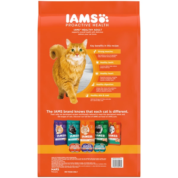 IAMS PROACTIVE HEALTH Adult Dry Cat Food with Salmon 7.26kg Bag image 2