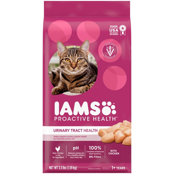 IAMS PROACTIVE HEALTH Urinary Tract Health Adult Dry Cat Food with Chicken 1.59kg Bag image 1